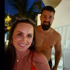 Please can someone give me a price/recommendation for removing two single  beds from an upstairs bedroom. The property is in Denton.