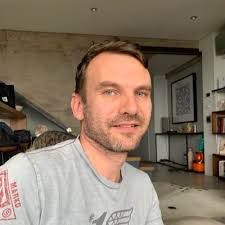 Gerard Roberts (@gerard_za)