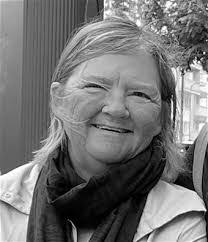 Christina Prentice's Instagram, Twitter & Facebook