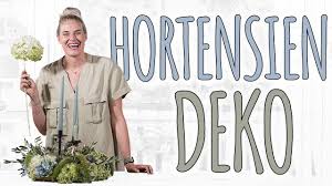 Trendige Herbstdekoration Mit Hortensien Aus Dem Garten Diy Youtube Herbst Dekoration Herbstliche Deko Hortensien