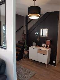 Relooker un escalier avec des palettes bois escalier design. Deco Relooker Une Entree Et Un Escalier Atelier De Tendances
