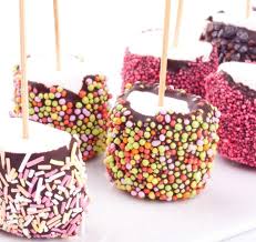Des Marshmallows Au Chocolat Pour Un Gouter Gourmand Recette Gouter Anniversaire Recette Guimauve Chocolat