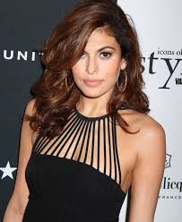 Eva de la caridad méndez (/ˈmɛndɛz/; Eva Mendes Geheimnis Ihrer Xxl Lippe Geluftet