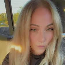 This woman is a Queen and a genuine bad ass 🤍