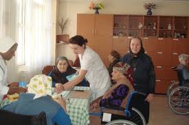 Iasi) este o institutie publică de interes local, cu personalitate juridică si care incearca sa ajute populatia municipiului iasi in rezolvarea problemelor sociale cu care aceasta se confrunta. CÄminul De BÄtrani Casa Sfantul Iosif