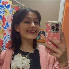 Mariah Trout (@kin9.kushh) • Facebook, Connect with friends