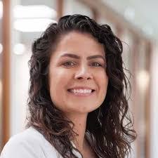 Alicia Bennett's Instagram, Twitter & Facebook