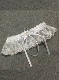 Scarpe sposa giarre / cerca i negozi di abiti da sposa giarre, le scarpe, gli accessori, i centri di bellezza e le gioiellerie per personalizzare il tuo look e per dare un tocco di stile alle tue nozze. Giarrettiera Bianca Per Sposa Online
