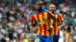 What is the best price for a roundtrip flight from valencia to milan? Inter Milan Valencia Fight