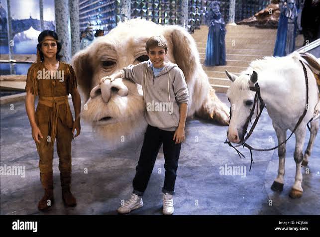 THE NEVERENDING STORY II: THE NEXT CHAPTER, kenny Morrison, Jonathan  Brandis, 1990. (c) Warner Bros./ Courtesy: Everett Stock Photo - Alamy