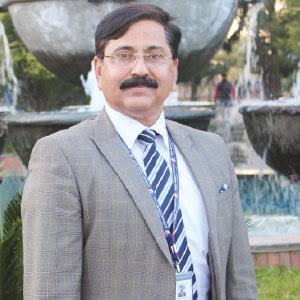 Dr. Rajesh Kumar
