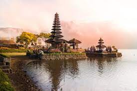 The water of pura beratan serves the entire paddy field in the region through traditional irrigation system called subak. Sunrise At Pura Ulun Danu Bratan Bali S Most Beautiful Temple Omnivagant