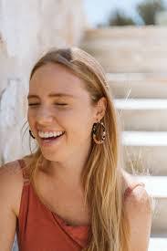 Rebecca Mapp's Instagram, Twitter & Facebook