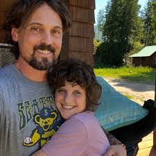 Jennifer Retzer's Instagram, Twitter & Facebook