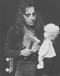 Pin By Kenneth Copenhagen On Repinned Alice Cooper Alice Cooper Rock And Roll Fantasy Shock Rock