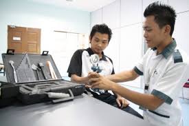 Selain itu, kelulusan lain adalah diploma jurupulih cara kerja (occupational therapy) dari institusi yang diiktiraf oleh kerajaan atau. Profhariz Digital Marketing Malaysia