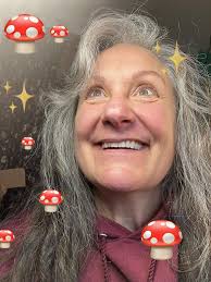 Introduction of a professional body piercer and her hobbies