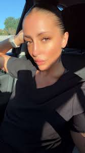 being unapologetically me without makeup