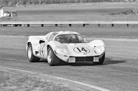 this eric della faille photo shows the 1967 chaparral 2d in a rather unusual configuration during practice for the daytona 24 hours p ã‚¹ãƒˆãƒƒã‚¯ã‚«ãƒ¼ãƒ¬ãƒ¼ã‚¹ ãƒ‡ã‚¤ãƒˆãƒŠãƒ“ãƒ¼ãƒ ãƒ•ãƒ­ãƒªãƒ€å·ž pinterest
