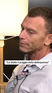 Online la seconda parte di Esseri Umani con @luigi.leonardi .