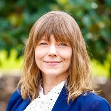 Donna Womack's Instagram, Twitter & Facebook