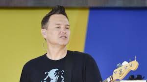 Mark hoppus caught the world up on how he's been doing since recently sharing his cancer diagnosis. Mark Hoppus Der Blink 182 Bassist Macht Krebserkrankung Offentlich Gala De