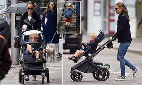 The daily mail is sent up to 400 photos of pippa middleton a day by freelance photographers and picture agencies, an inquiry into press ethics has heard. Pippa Middleton Wedding News Dress Style Photos Videos Daily Mail Online