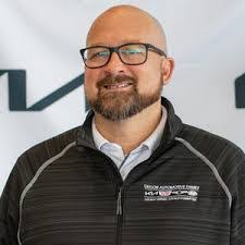 Holly Ferree's Instagram, Twitter & Facebook