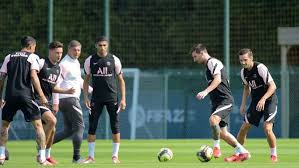 Chelsea de champions cup (fútbol) el 26.07.2015. The Psg Does Not Detain And Wants To Close More Signings Of Weight