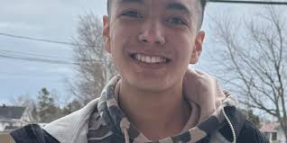 Revisiter les années 90 avec Rouge Pompier