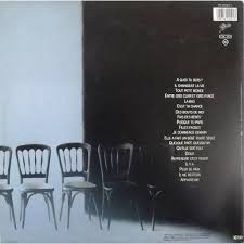 Voilà 15 ans qu'il ne nous a pas gratifié d'un nouvel album studio, le dernier étant chansons pour les pieds en 2001. Entre Gris Clair Et Gris Fonce Jean Jacques Goldman Rock Fever
