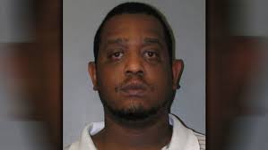 Man accused of robbing, carjacking taxi driver