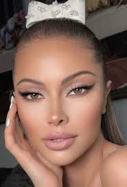 Who can achieve this wedding hair style in Toronto?