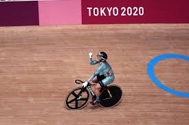 Jun 25, 2021 · 現年27歲的添姆（dominic thiem）今周出戰馬約卡網球公開賽時，因手腕受傷而棄權，16強止步。添姆當時面露痛苦，傷勢似乎比預期中嚴重，他事後亦在社交媒體twitter宣佈：「我很抱歉決定退出未來3場預定出戰的賽事，包括溫網、漢堡網球公開賽及瑞士公開賽。 Yix94 Hyekfvpm