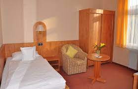 Unser hotel liegt mitten im schönen bad harzburg. Hier Finden Sie Informationen Zu Unseren Zimmern Und Preisen Hotel Haus Bismarck Bad Harzburg