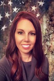 Lisa Marchetti's Instagram, Twitter & Facebook