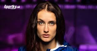 Kráľovná slovenského stand-upu čoskoro v ringu: Nový projekt hlási  revolučný prístup!