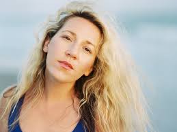 The infinite and elaborate ascension of Lady Lazarus — Week in Pop