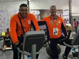 Ook in tokio juichen ze als één. How Dutch Weightlifting Hero Worked And Ate His Way To Olympic Games