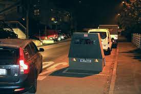 der getarnte blitzer am 22 januar in der beinsteiner strasse in waiblingen foto zvw gabriel habermann winnenden geschwindigkeitsmessung innenstadt
