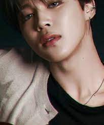زوجي المتملك جيمين مكتملة eye close up brush my teeth jimin
