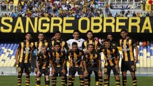 El club más popular y tradicional de concepción. Fernandez Vial Apabullo A Rodelindo Roman En La Celebracion De La Noche Aurinegra Alairelibre Cl