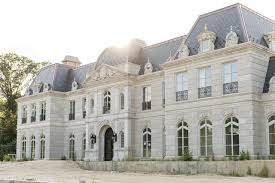 My Very Own Versailles Homeowners Who Re Create The French Palace French Chateau Homes Mansions French Mansion