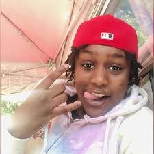 High school students honor late classmate with mural to raise cancer  awareness