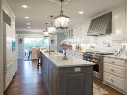 Joanna gaines paint colors for kitchen cabinets. 5 Design Tips From Hgtv S Fixer Upper Hgtv S Decorating Design Blog Hgtv