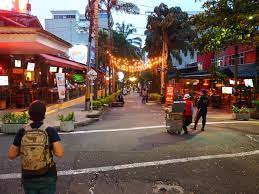 Visitando el poblado zona rosa medellín colombia. Where To Go In El Poblado Medellin Tiny Travelogue