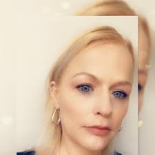 Buy KimRobe Draped Charmeuse Kimono Robe for Women Silky Soft Bathrobe with  Chinoiserie Floral Women's Long Nightgown Cover Up, Contemporary Flower  Bellwether Blue, One Size at Amazon.in