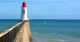 Suivi en direct pluie, nuages et foudre. Locations De Vacances Et Chambres D Hotes Aux Sables D Olonne Des 33 Hometogo
