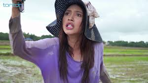 Cucu tauke beras mengisahkan irsya (zahirah), yang dihantar ayahnya pulang ke kampung untuk membantu datuknya mengendalikan perniagaan keluarga ketika cuti. Cucu Tauke Beras Episod 7 By Tv3malaysia Official