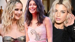 Il taglio long bob con frangia è perfetto per camuffare una fronte importante, mentre il ciuffo laterale aiuta a rendere il viso più armonioso e . Caschetto Lungo Il Taglio Di Capelli Medio Piu Trendy Per L Autunno 2020